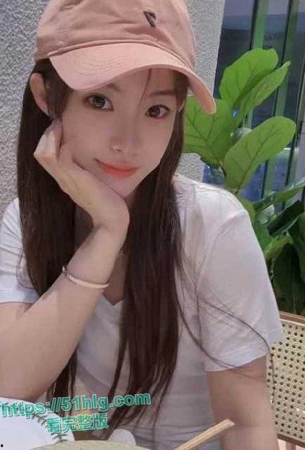 【南京】艺术学院【刘静文】背着男友与体育生偷情 反差校花美乳圆润饱满 骚穴被无套爆操 淫荡不堪