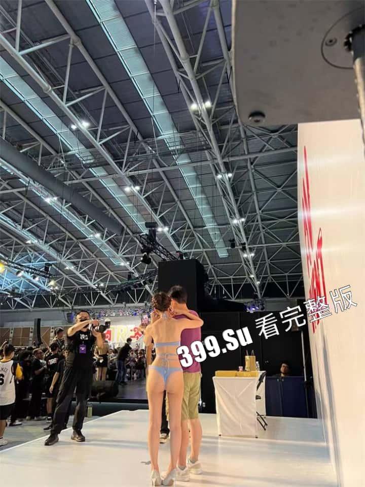 台湾成人展 最熟悉的陌生人在台吸引15万学生前去朝圣,台媒爆出AV女优在台卖淫价格 桥本有菜两炮高达144万(附活动现场海量高清照和视频合集)