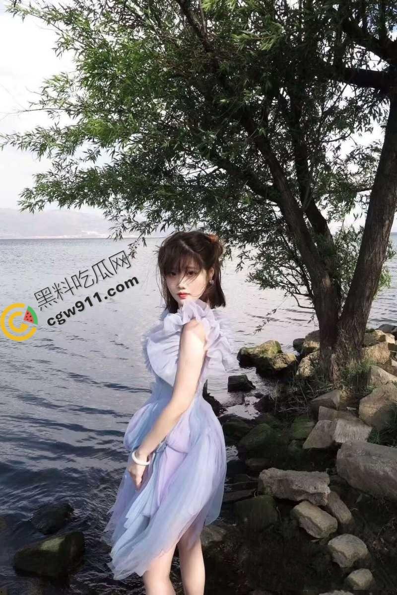 重庆校花【张颖】艳照门揭秘!露脸口交深喉,极品巨乳白嫩肌肤,痴狂滴水窄穴被大鸡巴狂插,淫荡喘息求欢