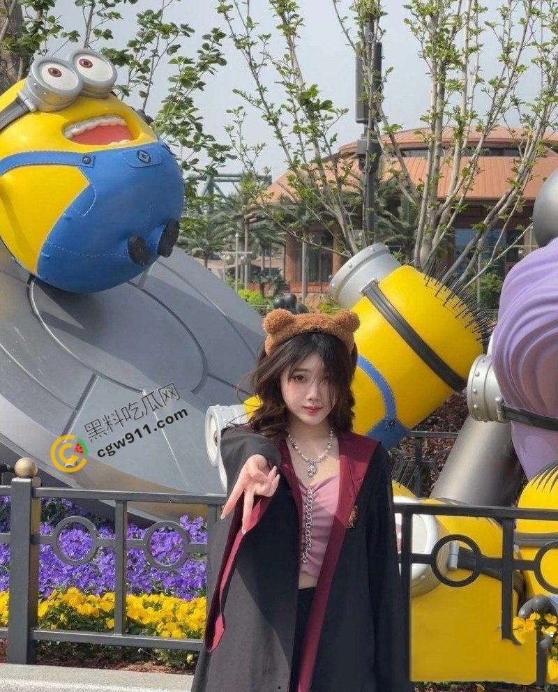 重庆校花【张颖】艳照门揭秘!露脸口交深喉,极品巨乳白嫩肌肤,痴狂滴水窄穴被大鸡巴狂插,淫荡喘息求欢