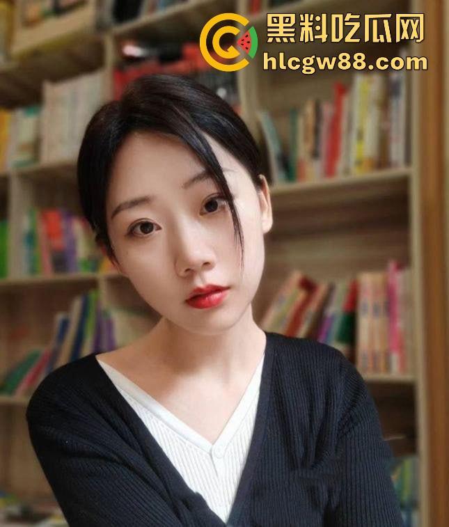 不是老师不会叫 哥哥你要不带套 重庆希望小学极品骚货老师【秦依依】 露脸开发调教黑丝开裆淫叫！