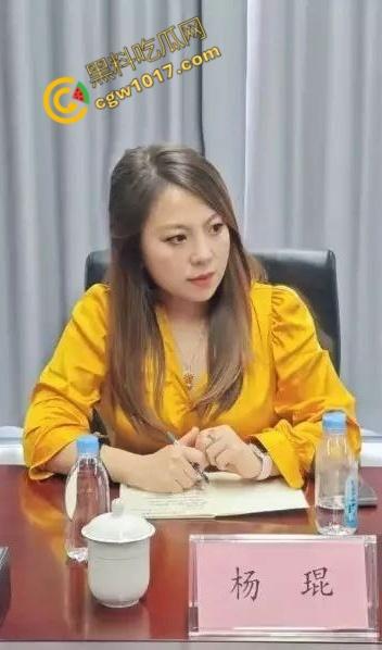 青岛未来盛世管理公司内幕大曝光:女经理【杨琨】色诱商政两界,裸照换资源,陪睡领导,私生活淫荡惊四座!