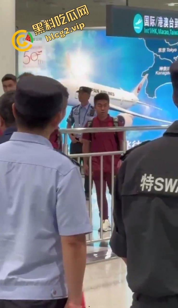 国足零蛋凯旋 “射门无力 购物给力” 惨输七球 仍能笑对人生