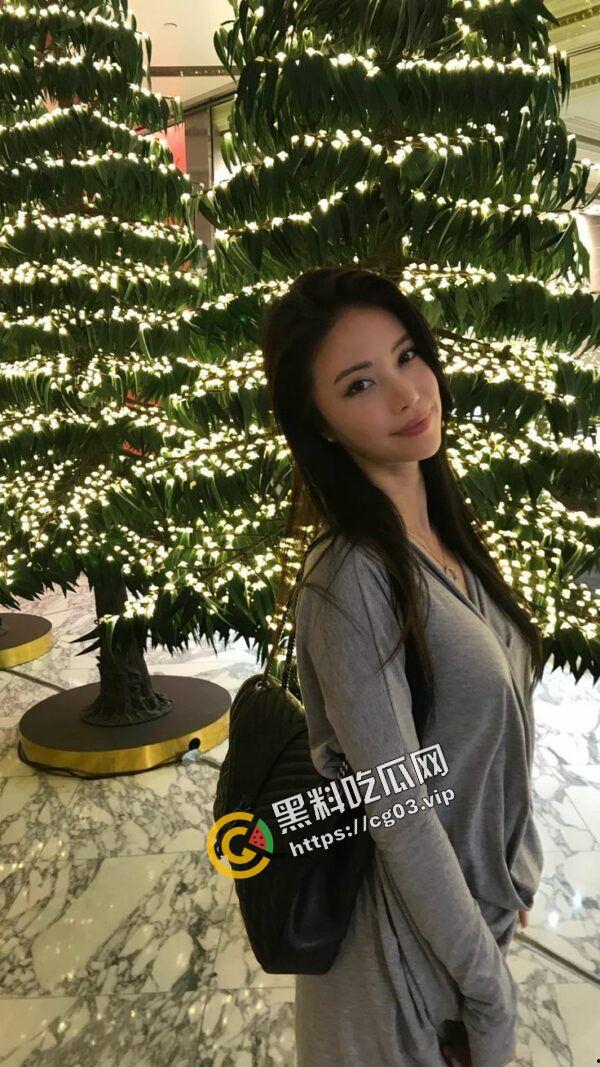 韩国混血儿媚洋反差婊 大战硕大洋屌 嘴都给撑爆了