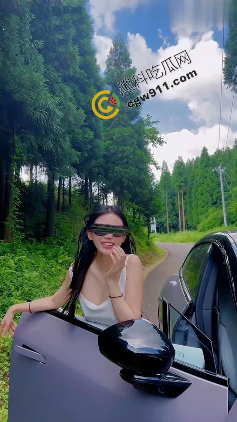 高颜值网黄【晚晚】野外淫乱,被粉丝各种玩弄,道具自慰,深喉口交,后入打桩,淫靡至极