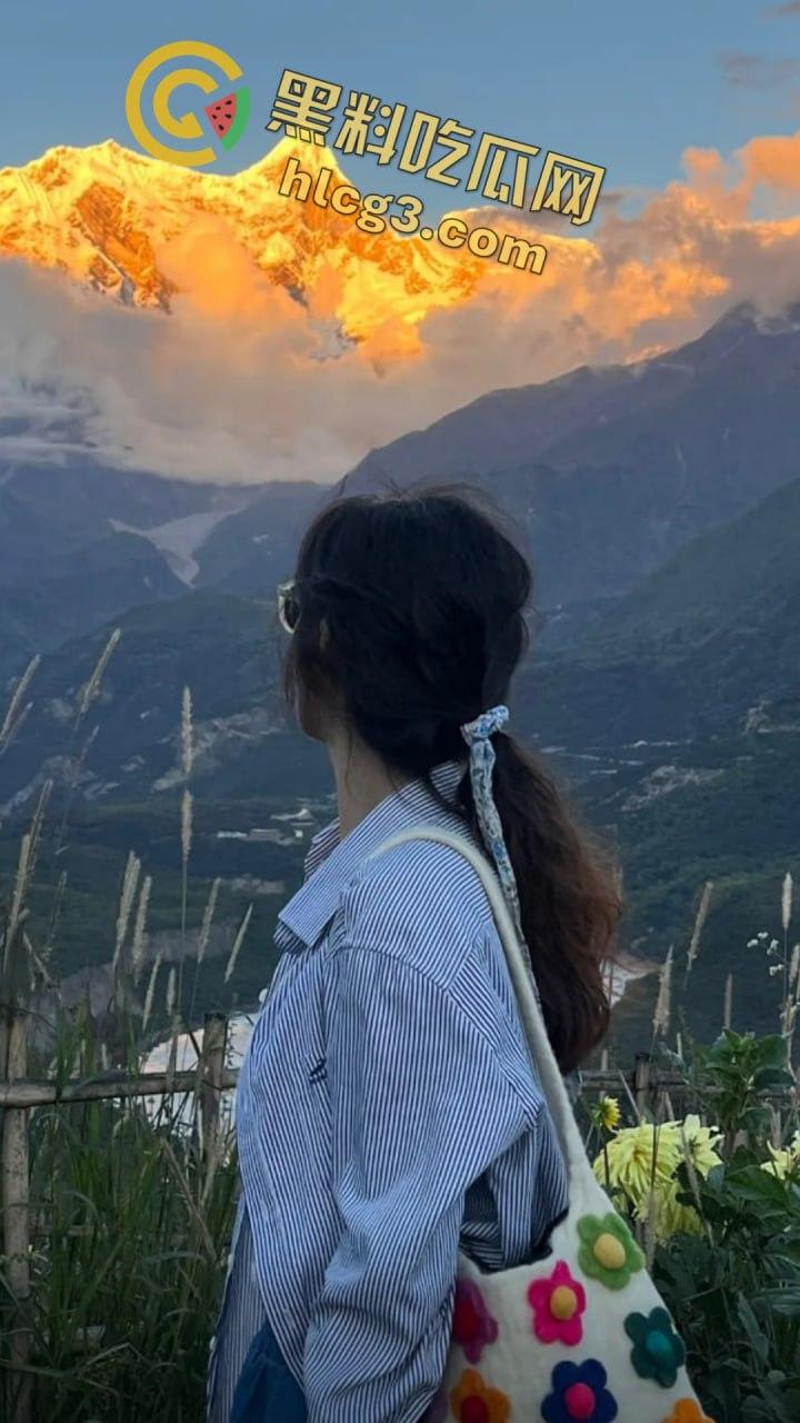 抖音网红『只有鱼刺』真空激凸舞蹈视频流出!长腿眼镜婊激情热舞乳头清晰可见!