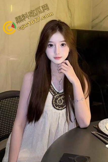 工地旁与女儿激情爆发：大马路上口交，猛插湿滑小穴，再狂肏紧致屁眼，禁忌车震，激情四射！