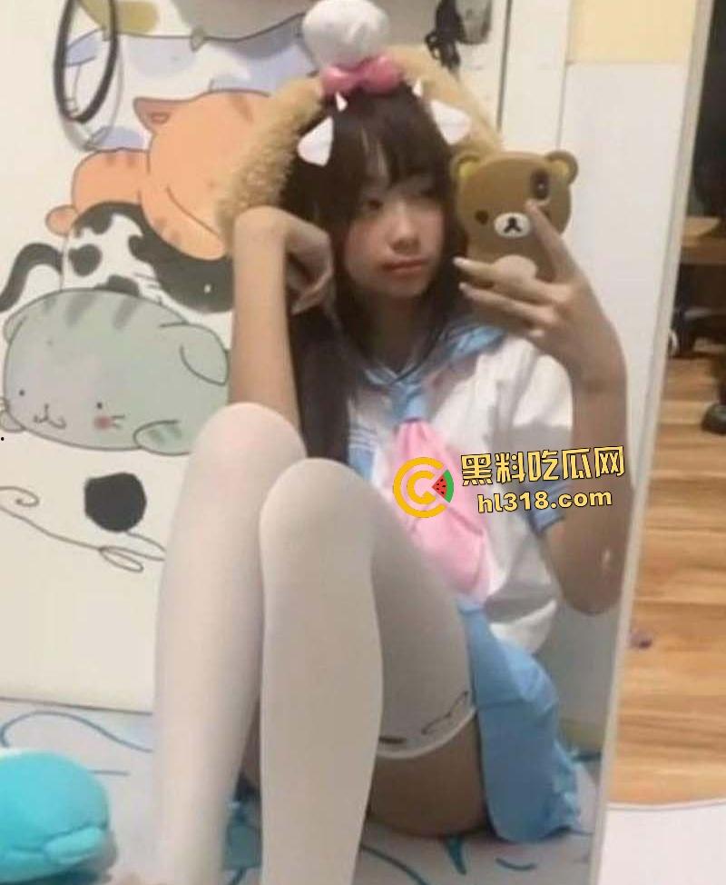 湖南长沙实验学校刘可欣自慰福利！JK制服化身金主小母狗，扣穴狂秀自己的洞有多么粉！