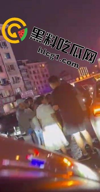 沈阳铁西区接连爆出惊天新闻,特大命案、持刀行凶、串店刀战,街头暴力事件频发!案发视频大合集‘