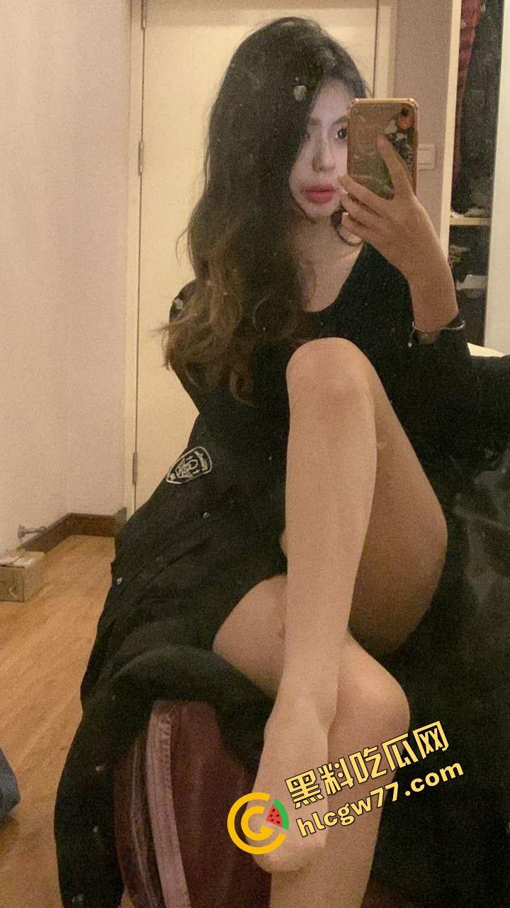 长沙校花『凯雯』私底下是小母狗?美拍背后的骚气日常曝光,被爆射到屁股发烫!