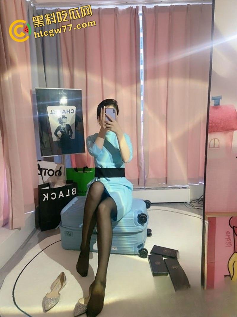 当过空姐一字马舞蹈生 抖音微博小网红 酷酷的露 生活所迫下海拍举牌定制 秀才艺一字马露点自慰!