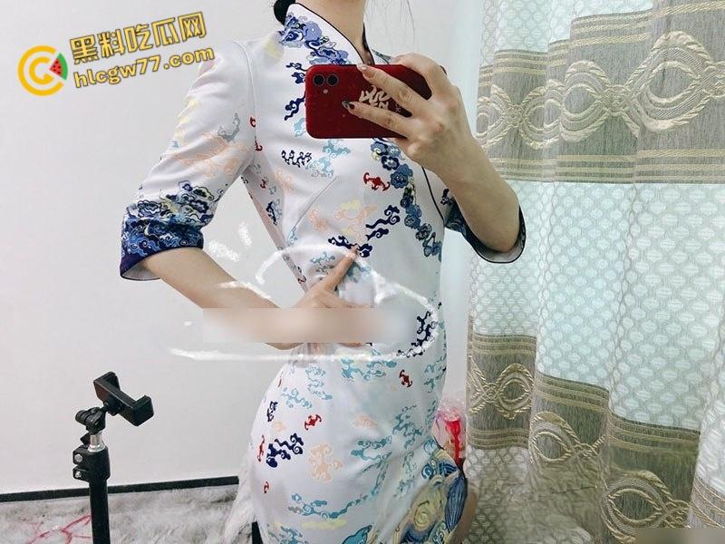 当过空姐一字马舞蹈生 抖音微博小网红 酷酷的露 生活所迫下海拍举牌定制 秀才艺一字马露点自慰!