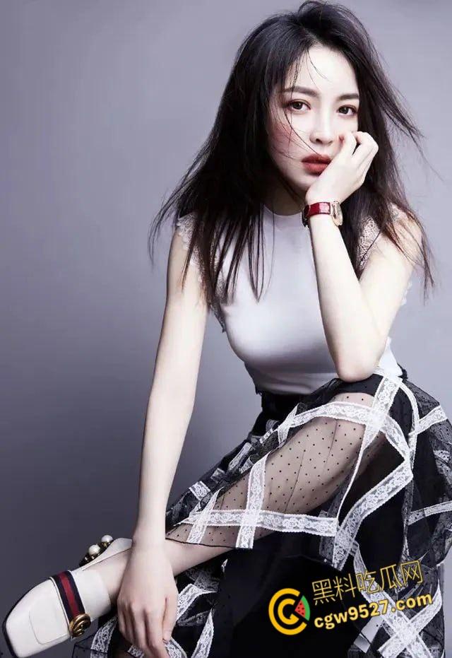 台球金牌裁判【王钟瑶】,与姐夫床上偷情,惨遭丈夫结婚当天播放,外表高冷玉女,床上母狗一只 !