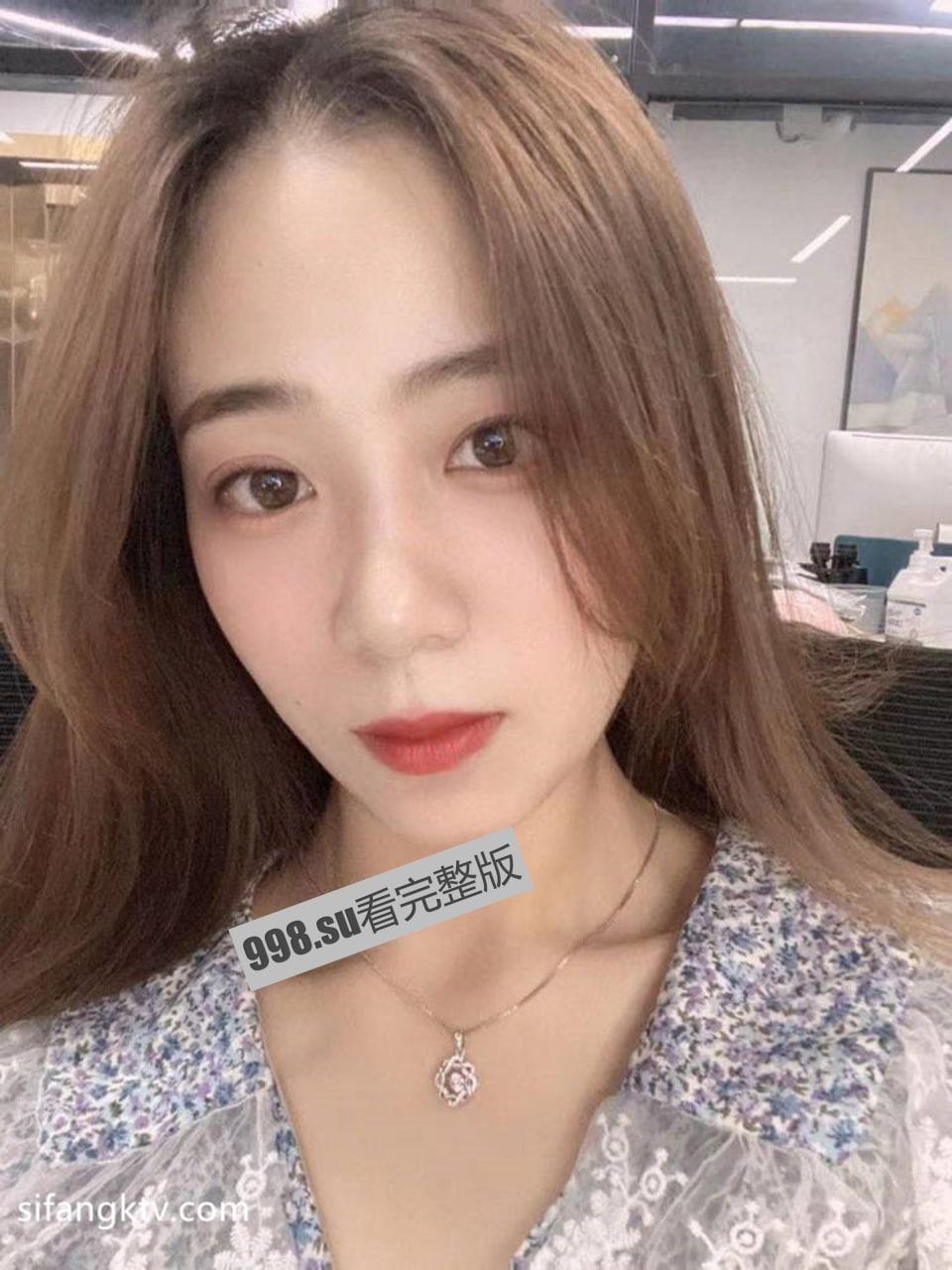 合肥邯郸华博教育中等专业学校张佳彤教室门加私下性爱完整版