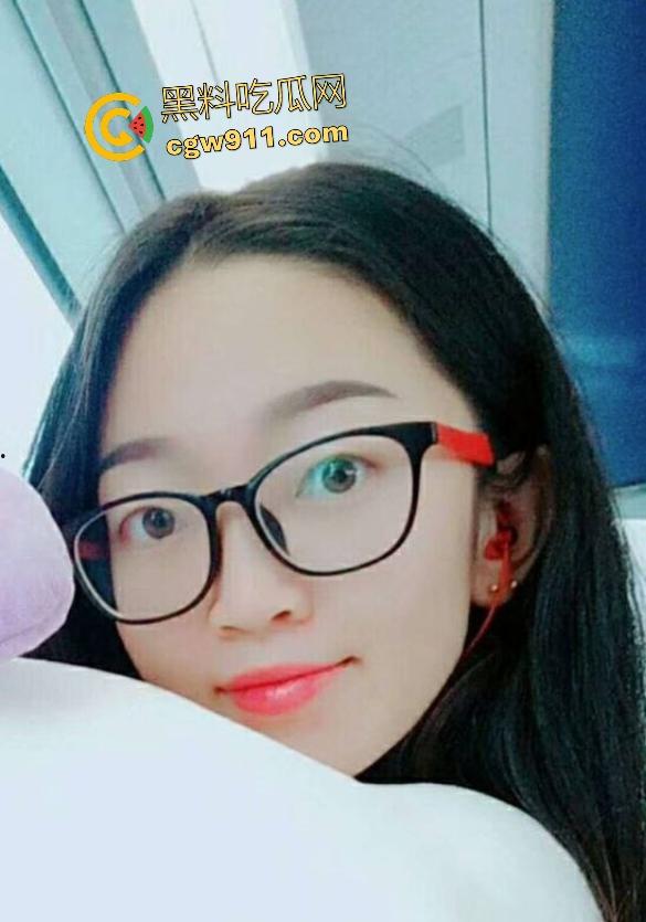 清纯女神被变态金主爸爸捆绑调教，小嫩逼狂遭蹂躏，坐骑粗鸡巴浪叫，粉嫩屁眼痔疮暴露还被玩弄！