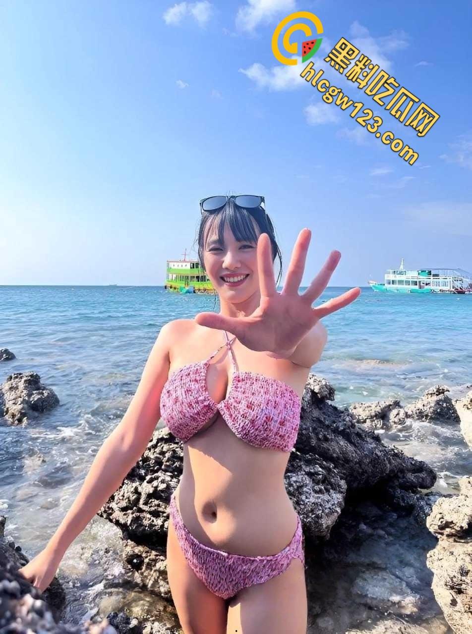 极品巨乳嫩妹遭渣男泄密，奶子又大又挺又圆，被操的时候表情风骚，淫叫不断！