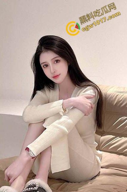 海角大神【野兽绅士】销魂驯兽:将姐姐调教成性奴,背骑遛弯,舔足湿滑,狗叫销魂!