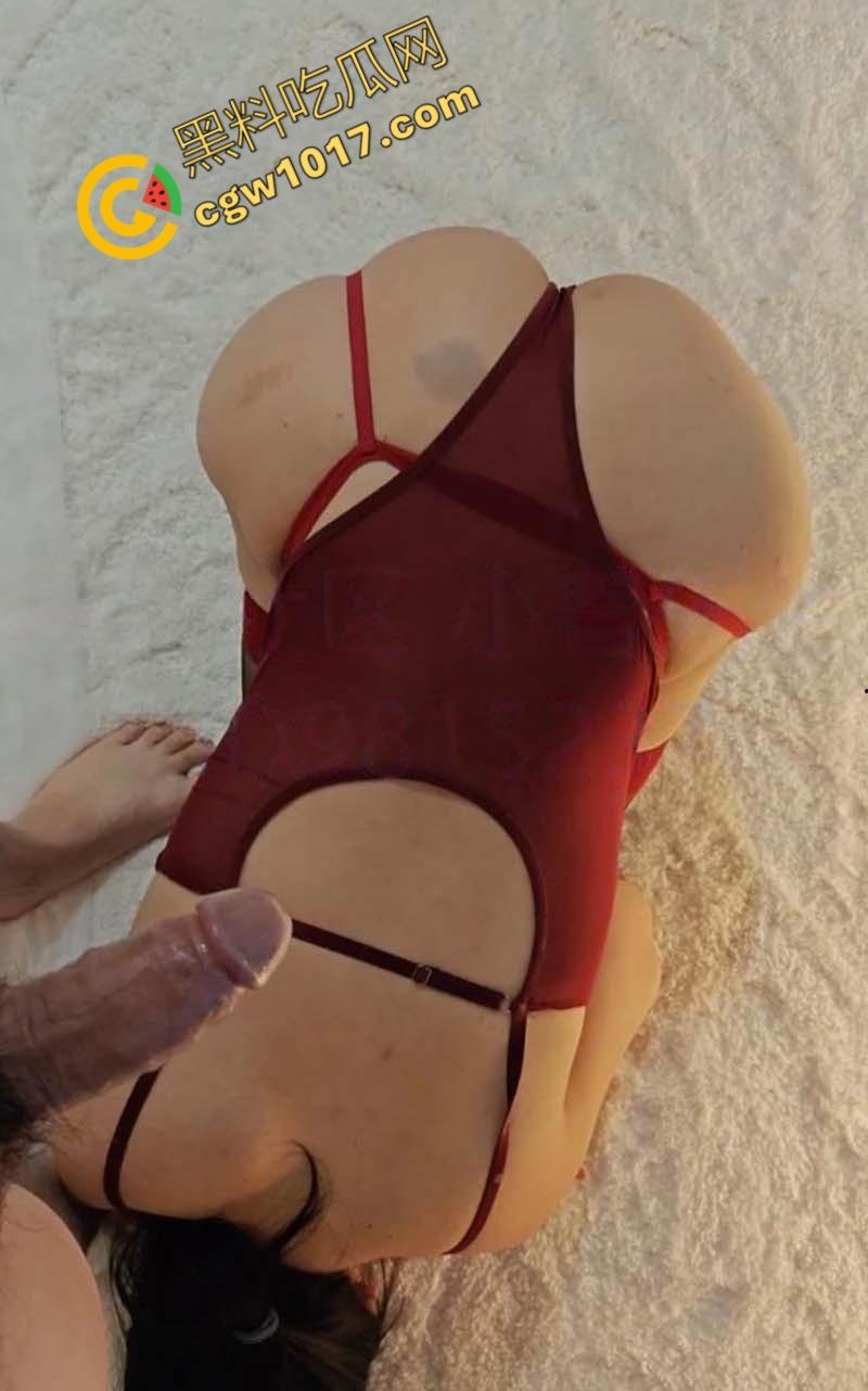 海角大神【野兽绅士】销魂驯兽:将姐姐调教成性奴,背骑遛弯,舔足湿滑,狗叫销魂!