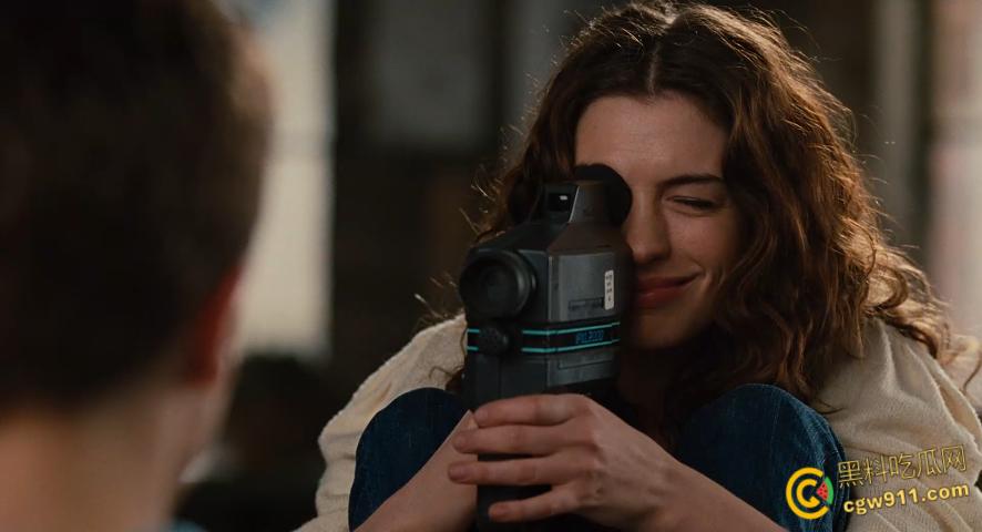 爱情三级片《爱情与灵药》,医药代表邂逅玛姬,伟哥救市却救不了帕金森的她,不离不弃可能这就是爱情 !