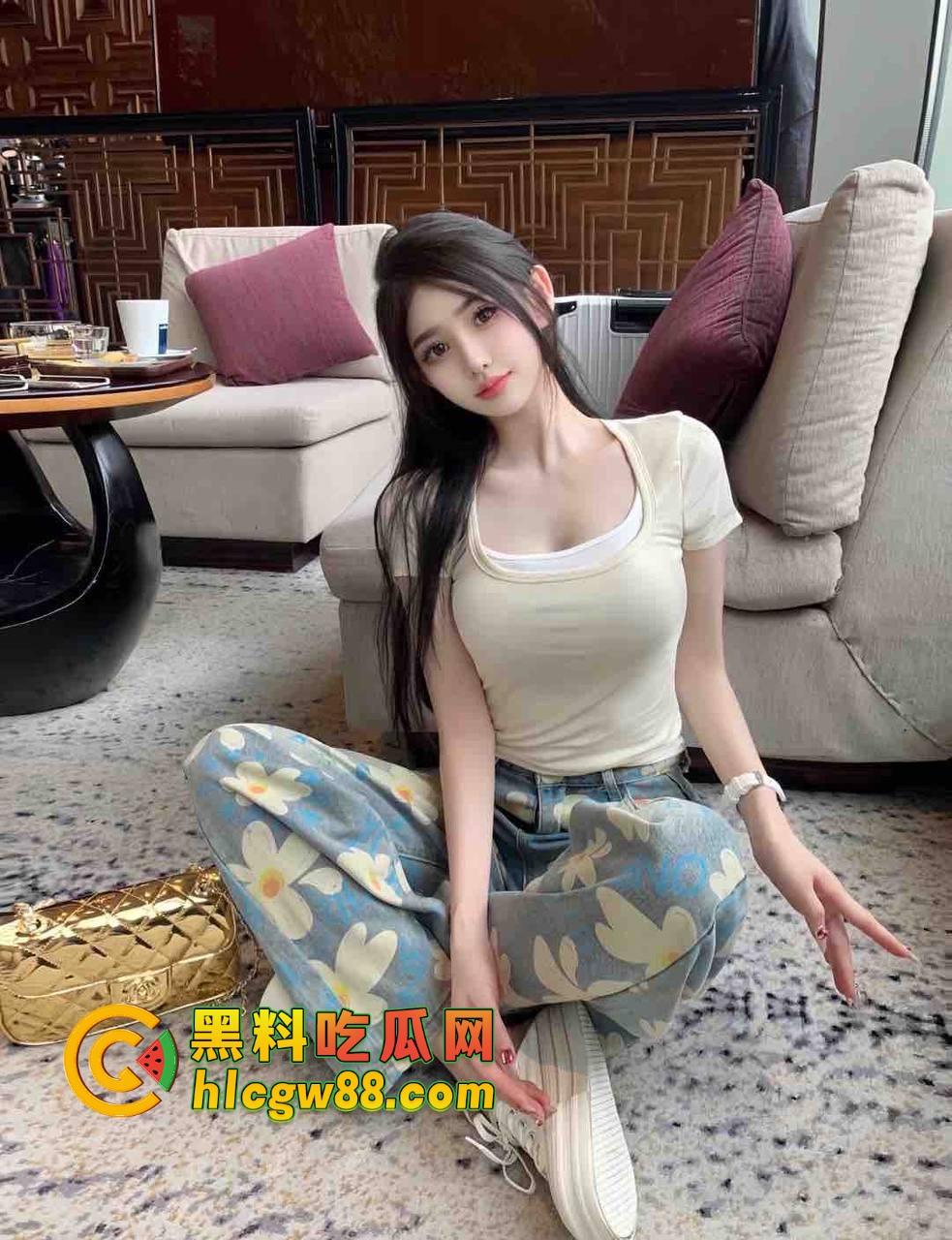 光卖逼一天7K,找三爸爸包吃包住包整容,共享鸡轻松月入3W+起,这年头真是躺着赚钱比上班还快!