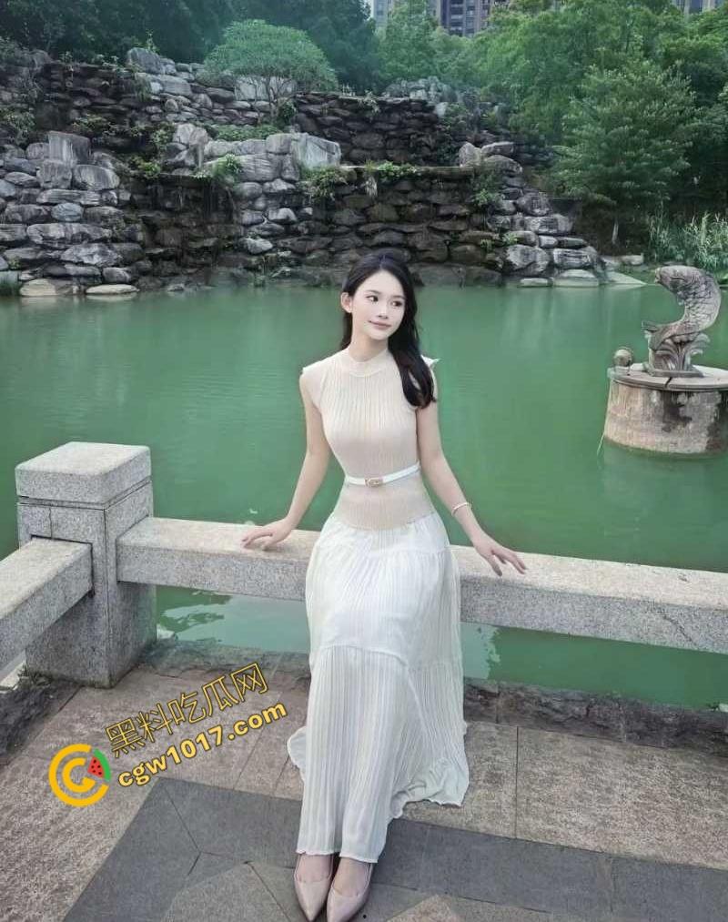 贵州人妻【陈嘉怡】肉欲视频曝光全网,肥臀乱颤奶波荡漾,春情迷离浪叫不断,粗屌深入湿穴狂操,欲火熊熊燃遍网络