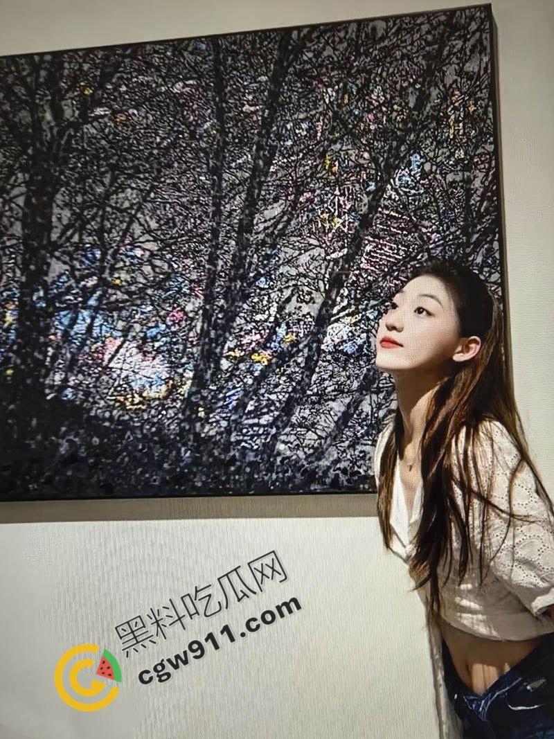 河南安阳甜美少女【刘薇】床上热情如火,与男友性多姿势切换娇喘连连,口交撩人,翘臀后入,令人血脉贲张!