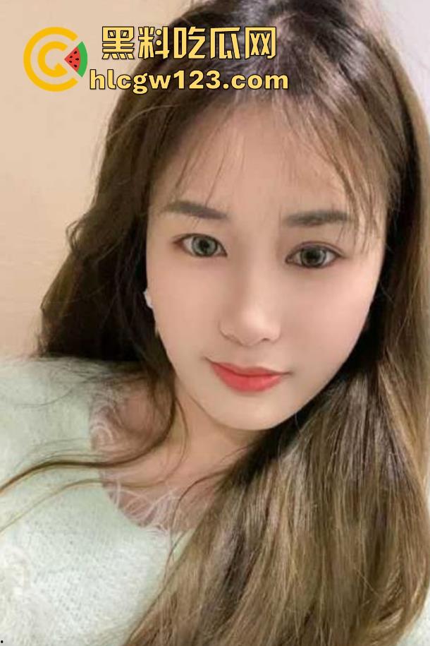 海角大神漂亮表姐 与极品表姐乱伦性爱 猛烈抽插白浆四溢 诱人玉足狂擦粗茎！