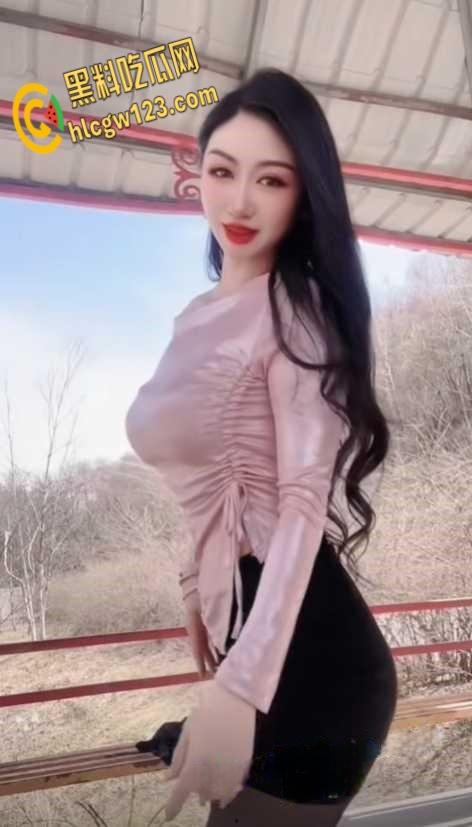 巨乳网红【于掌柜】, 自慰视频情趣内衣,假鸡巴自慰淫荡又饥渴!