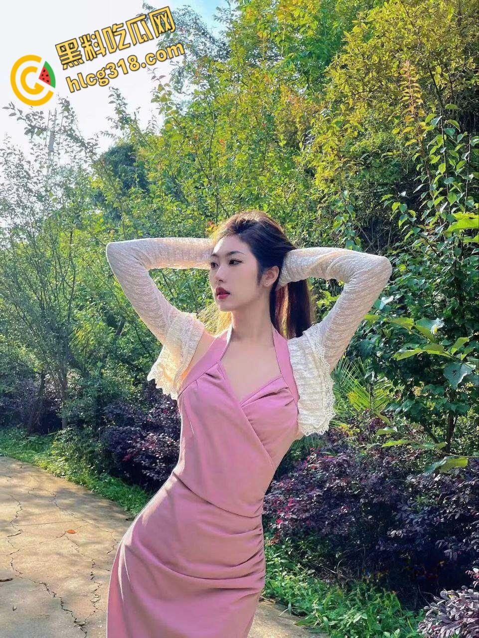 天津外国语大学校花【孟嘉惠】,微乳蝴蝶逼与男友酒店大戏,开档黑丝都遮不住粉粉的嫩逼 !