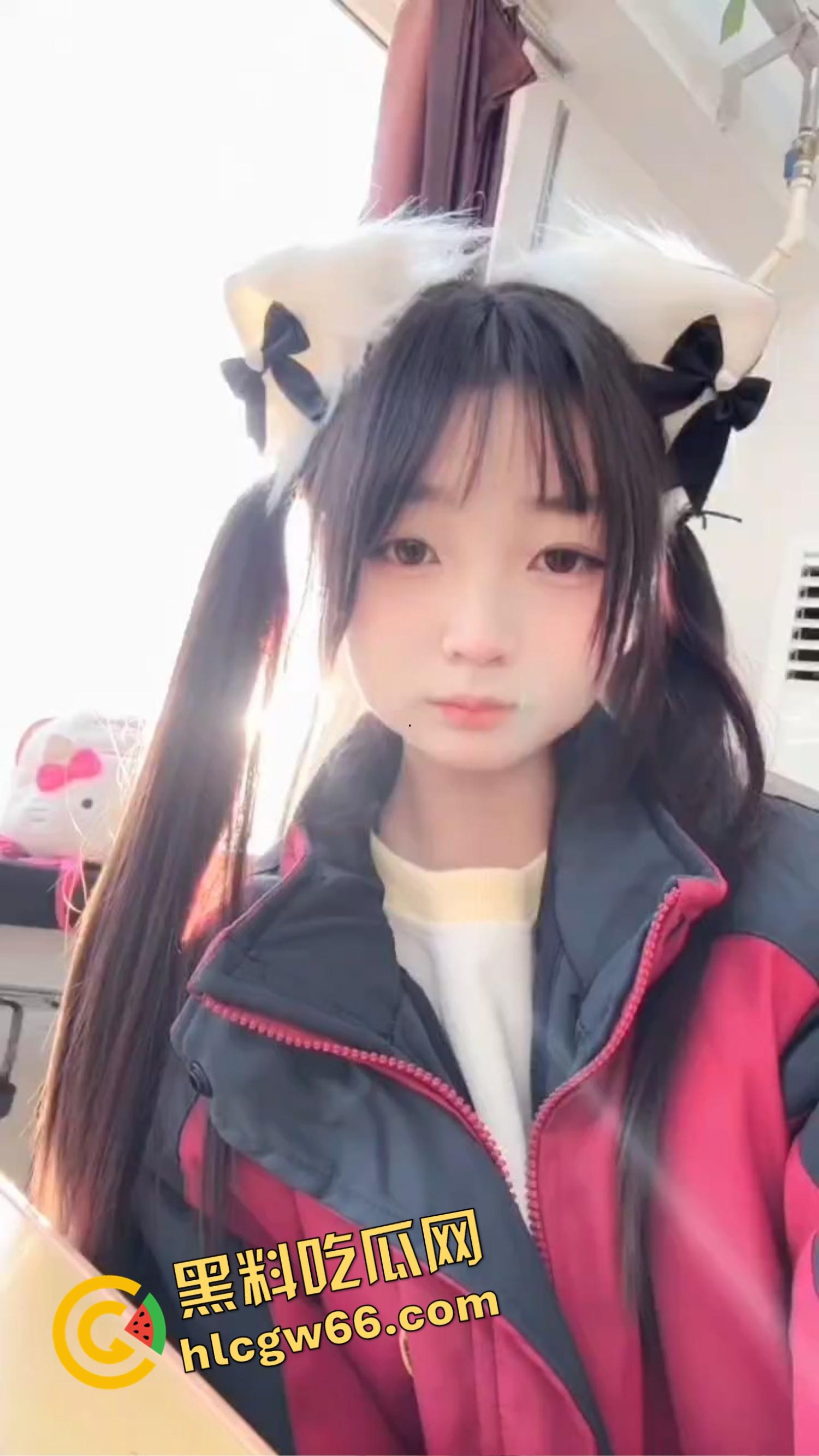 网调馒头奶反差婊【孙雪蕾】娇小骚货天天求操,线下实战给你主动开腿开逼开嗓子,操到她崩溃求饶!