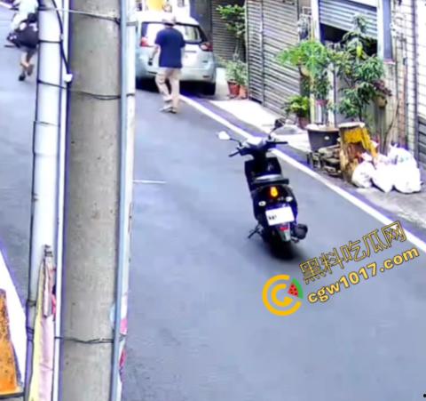 台湾省苗粟随机斩人案再度上演!47岁男子持刀狂魔,便利店门前血雨腥风,女童胸挨一刀,送ICU抢救,震惊全省!