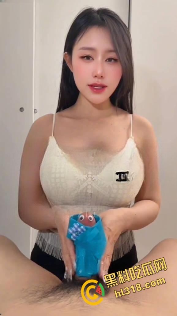 推特极品御姐【汐梦瑶】,上演技师全身保养,舔蛋口交挑逗不断,最后颜射一脸舔的干干净净 !