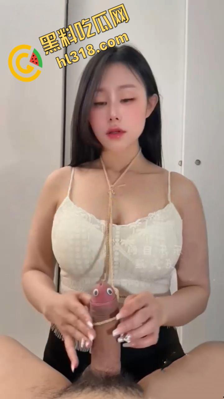 推特极品御姐【汐梦瑶】,上演技师全身保养,舔蛋口交挑逗不断,最后颜射一脸舔的干干净净 !