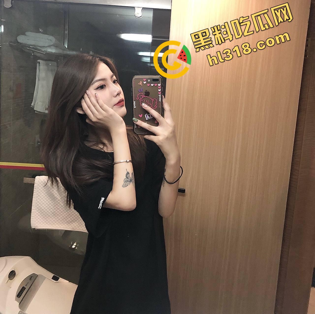 盐城03年大三实习幼师『赵明』下班开房等男友,主动翘臀舔唇女上位骑射,床单湿透全程高能!