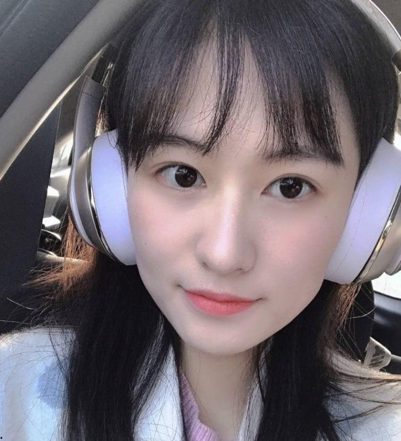 江苏徐州高颜嫩妹王安冬不雅视频曝光! 传统体位,无套狂插骚穴,喷精高潮,妥妥的反差母狗!