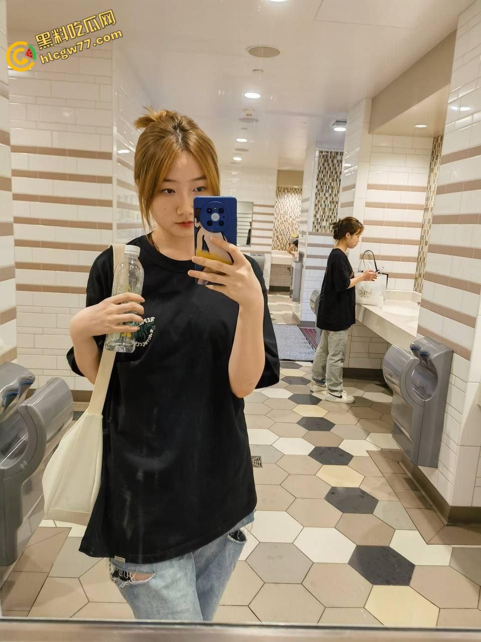 曲阜师大【孙雅欣】,被狂操高潮喷水,回宿舍又自慰湿透床单,真是个骚母狗!