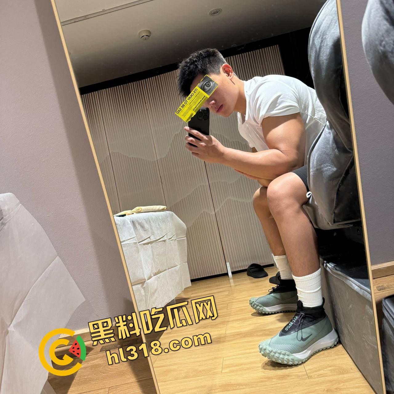 别只会看抖音直播,40W粉健身网红『小葛』爆操女粉,鸡巴一亮生吃大帅屌,谁还在乎套子这种废物?