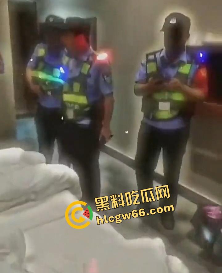 黑料吃瓜小课堂开课了,嫖娼被抓不要怂,这一套话术学会了,帽子叔叔都拿你没招!