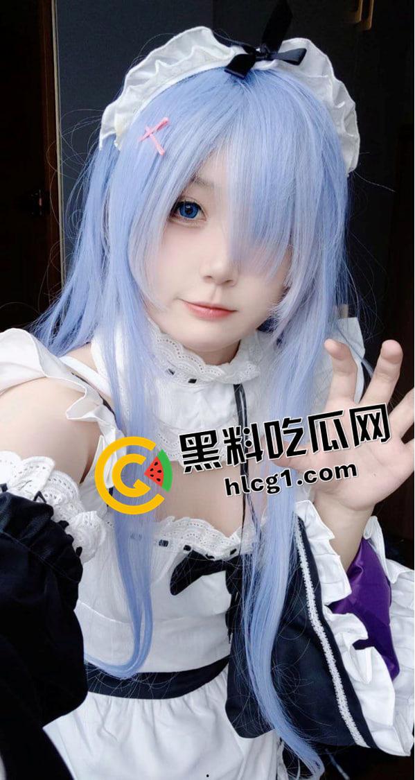 b站嫩妹女coser删号跑路 付费定制流出 丝袜玉足 超粉嫩小穴 还在发育的诱人美乳