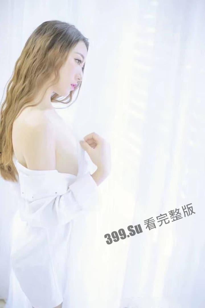 四川宜宾 34C反差婊 身材属实阔以 被渣男前任投稿  私密照曝光  有宜宾的瓜友认识她吗