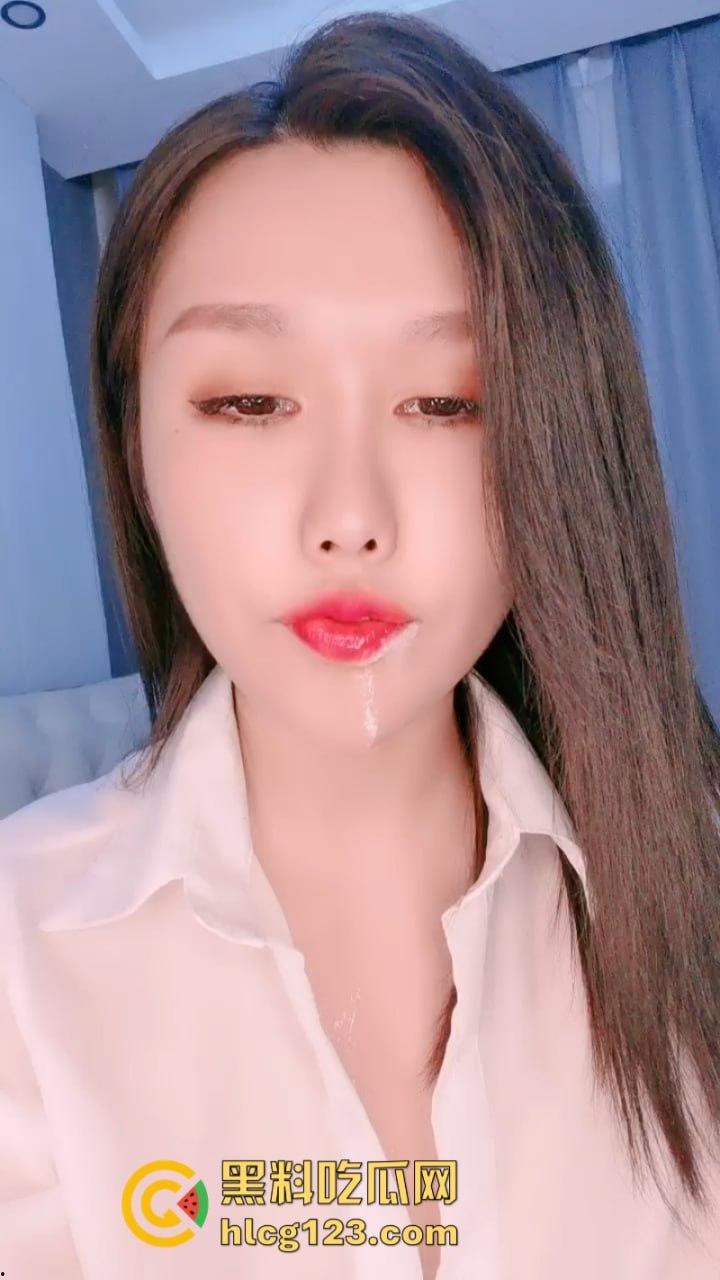 很顶！【半糖主播尼尼子】最新高价定制私拍 精液灌肠 道具插逼 潮喷女神