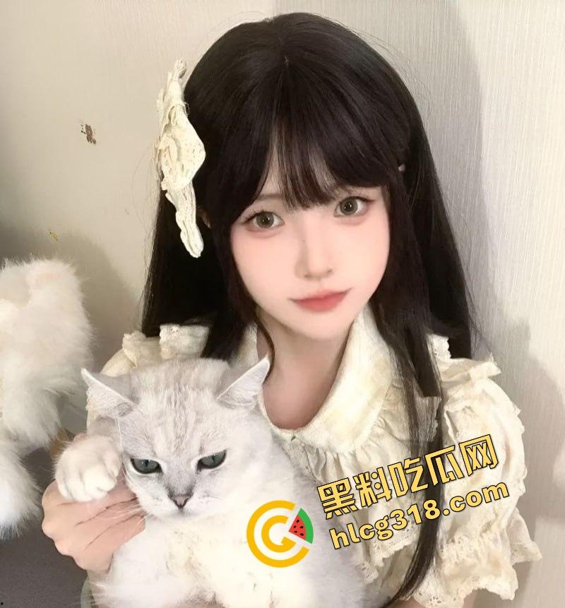 重庆极品外围女『张冉冉』颜值高得像天仙,身材辣到犯规,全国飞来飞去接客,一晚两三单照样嗨翻天!