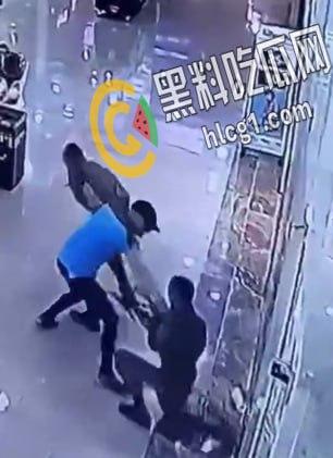 巴勒斯坦男子 在以色列北布城市卡梅尔的商场中行刺两名以色列士兵 随后被步枪扫射打死