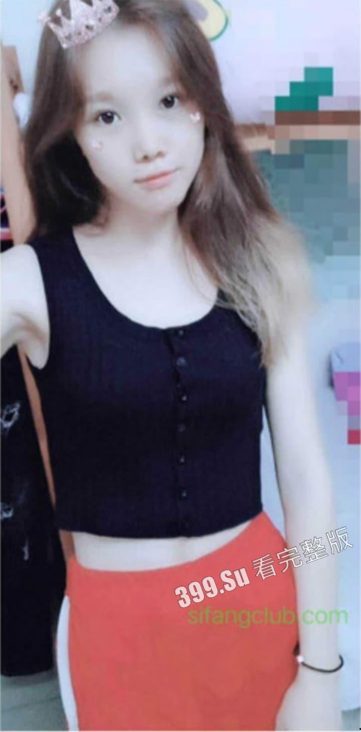 广西罗城 仫佬族93年 #吴翆林 裸贷借款4万元没有能力偿还被债主 #肉偿 貌似还在自己家 一直恳求对方轻点操