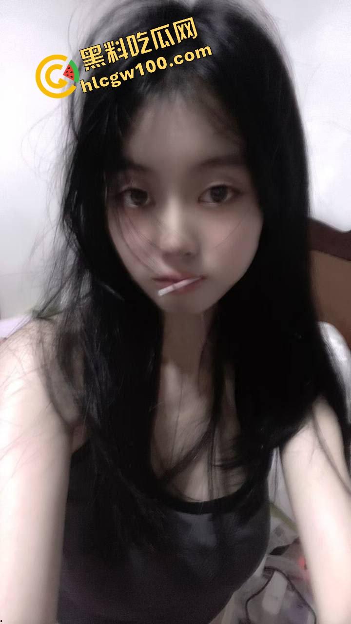 浙江国际海运反差嫩妹粉穴学生【吴妤玉】假期家中发骚自拍裸体 约炮酒吧大哥爆插粉逼！独家曝光流出！