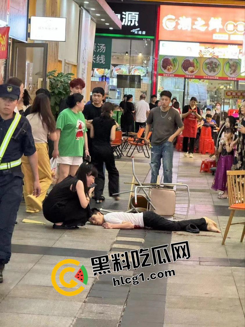 因为肠粉不好吃把老板杀了！从不好吃不要钱到不好吃不要命 现场视频流出 哥们真的说到做到啊