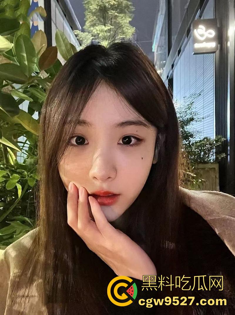 广西南宁幼师小野模，下班后兼职骚鸡，不愧是三不娶，被调教的明明白白，口爆内射统统满足！