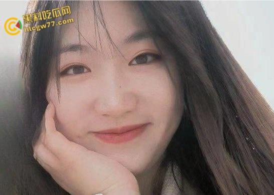 江苏【张馨茹】出轨丑闻 ，男友出差在家露料炮友 ，被怒曝蕾丝装乳交后入