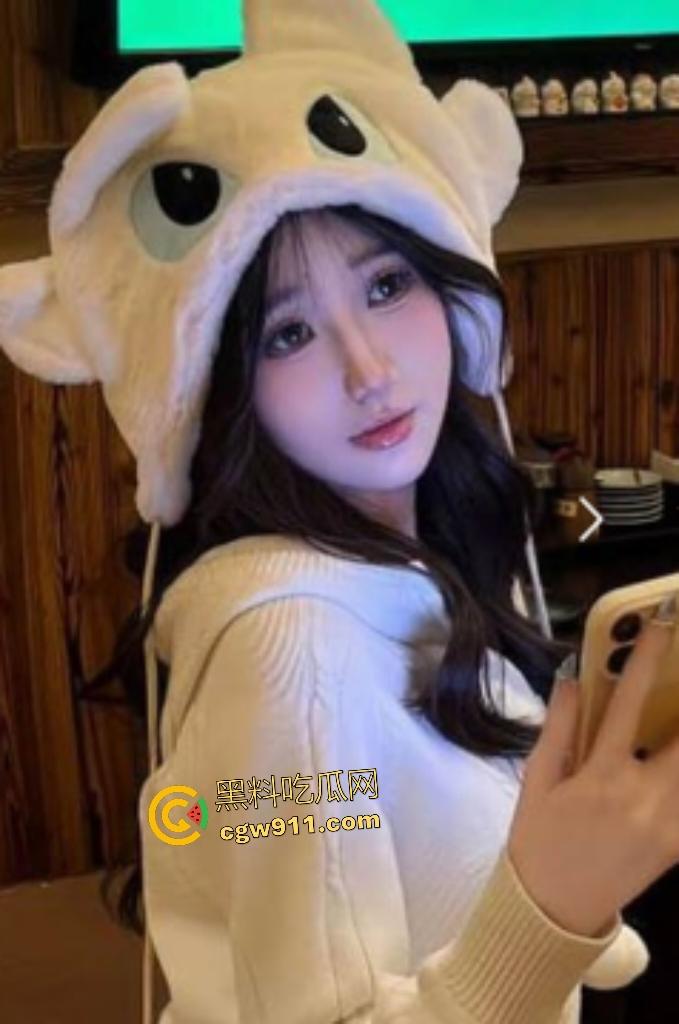 上海交大反差校花【李青汇】，瘦弱身材学生妹骑乘富二代大屌狂摇不止，技术骚浪到让人鸡巴爆炸！