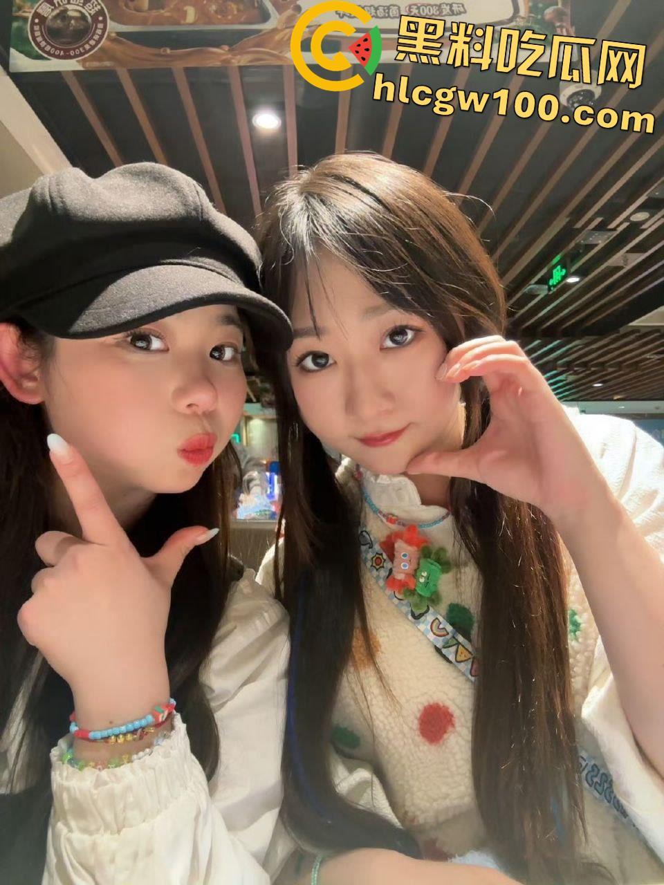 天津【郝天莙】按主人命令社死曝光，高颜值粉嫩白虎骚穴，纹身肥臀玩肛塞